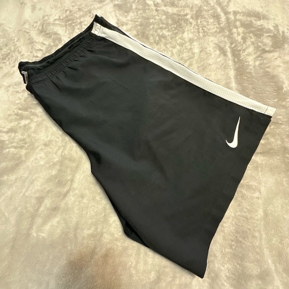 Nike men shorts - Picture 3 of 7